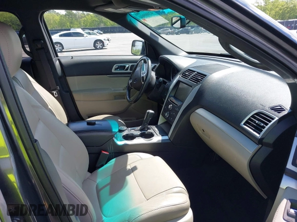 2015 Ford Explorer XLT with VIN 1FM5K8D89FGC34017, listed as a IAAI auction lot 42000904 with 164,374 mi miles and . Bid and sale history available at carsss.com. Image 5.