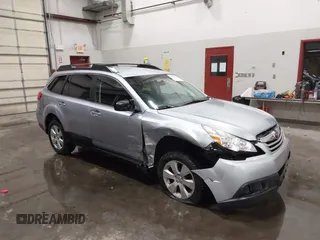 2012 Subaru Outback 2.5i Prem with VIN 4S4BRBCC1C3256680, listed as a IAAI auction lot 41543418 with 140,021 mi miles. Bid and sale history available at carsss.com. Image 1.