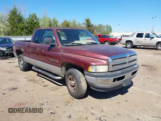 2001 Dodge 1500 with VIN 3B7HC13Y71G771067, listed as a IAAI auction lot 41811515 with 213,806 mi miles. Bid and sale history available at carsss.com. Image 1.