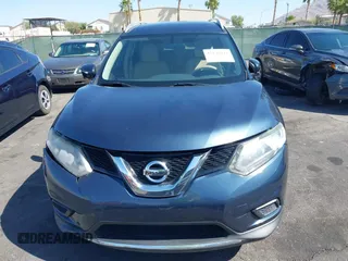 2015 Nissan Rogue SL with VIN 5N1AT2MV5FC927592, listed as a IAAI auction lot 42132041 with 174,536 mi miles and . Bid and sale history available at carsss.com. Image 12.