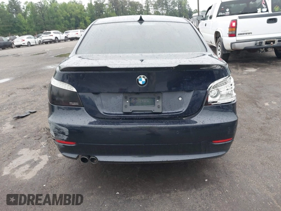 2005 BMW 5 Series 530i z VIN WBANA735X5B819688, wystawiony jako IAAI lot #42204101 z przebiegiem Nie podano mil oraz . Historia ofert i sprzedaży dostępna na DreamBid. Obrazek 16.