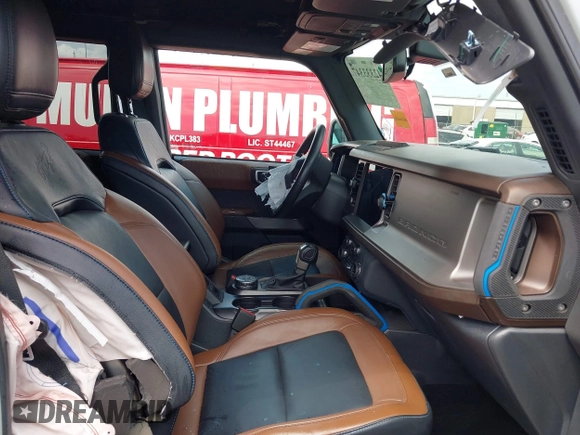 2022 Ford Bronco with VIN 1FMEE5DPXNLA96815, listed as a IAAI auction lot 42333347 with 45,755 mi miles and . Bid and sale history available at DreamBid. Image 5.