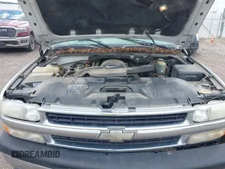 2002 Chevrolet Suburban Z71 с VIN 3GNFK16Z42G220862, выставлен на аукционе IAAI как лот 42328110 с пробегом 276 171 миль миль и . История ставок и продаж доступна на DreamBid. Изображение 10.