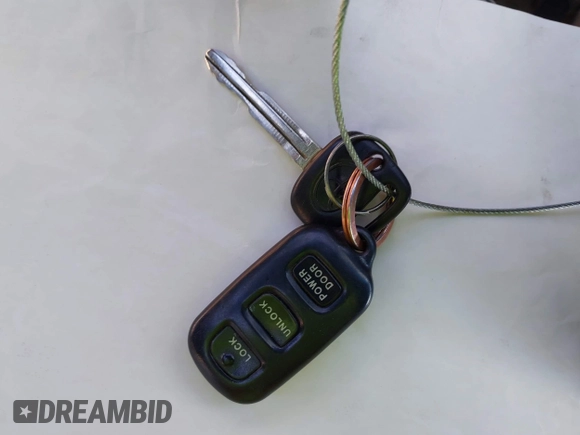 2001 Toyota Sienna LE with VIN 4T3ZF13C91U384987, listed as a IAAI auction lot 42531543 with 265,280 mi miles and . Bid and sale history available at DreamBid. Image 11.