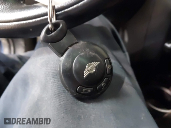 2012 MINI Hardtop with VIN WMWSU3C50CT254586, listed as a IAAI auction lot 42134122 with 223,669 mi miles and . Bid and sale history available at DreamBid. Image 11.