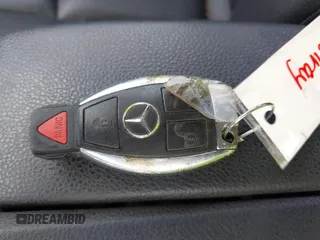 2010 Mercedes-Benz C 300 Sport z VIN WDDGF8BB9AR108386, wystawiony jako IAAI lot #42264521 z przebiegiem 225 115 mil mil oraz . Historia ofert i sprzedaży dostępna na DreamBid. Obrazek 11.