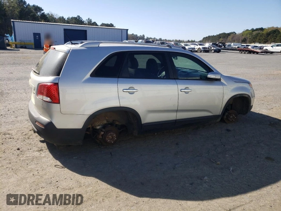 2013 Kia Sorento LX with VIN 5XYKT4A2XDG344717, listed as a Copart auction lot 49979575 with 237,285 mi miles and Clean Title. Bid and sale history available at carsss.com. Image 3.