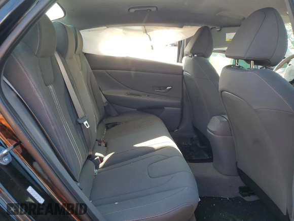 2023 Hyundai Elantra SEL z VIN KMHLS4AG0PU591696, wystawiony jako Copart lot #50603485 z przebiegiem 10 748 mil mil oraz Szkoda całkowita • Salvage title. Historia ofert i sprzedaży dostępna na DreamBid. Obrazek 10.
