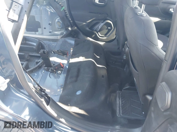 2021 Jeep Renegade Latitude with VIN ZACNJCBB4MPN27152, listed as a IAAI auction lot 41989343 with 26,951 mi miles and . Bid and sale history available at DreamBid. Image 8.