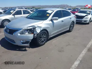 2013 Nissan Altima SV with VIN 1N4AL3AP9DN586463, listed as a IAAI auction lot 42099334 with 181,364 mi miles and . Bid and sale history available at carsss.com. Image 2.