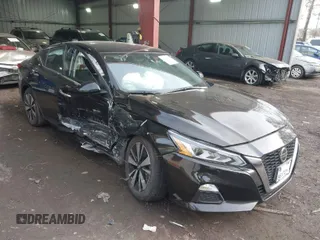 2022 Nissan Altima 2.5 SV with VIN 1N4BL4DV4NN396009, listed as a IAAI auction lot 41463878 with 62,160 mi miles. Bid and sale history available at carsss.com. Image 1.