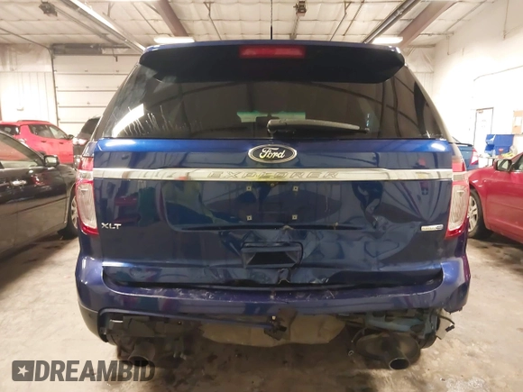 2015 Ford Explorer XLT with VIN 1FM5K8D89FGA55086, listed as a IAAI auction lot 41685799 with 127,771 mi miles and . Bid and sale history available at carsss.com. Image 17.