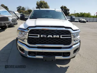 2023 Ram 2500 Big Horn with VIN 3C6UR5JL9PG600980, listed as a Copart auction lot 60294395 with 2,545 mi miles and Clean title. Bid and sale history available at DreamBid. Image 5.