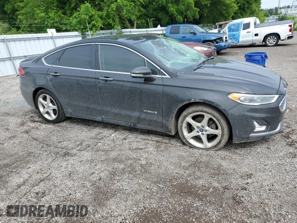 2019 Ford Fusion Titanium z VIN 3FA6P0RU4KR211674, wystawiony jako Copart lot #62205885 z przebiegiem 313 261 mil mil oraz Szkoda całkowita • Salvage title. Historia ofert i sprzedaży dostępna na DreamBid. Obrazek 4.