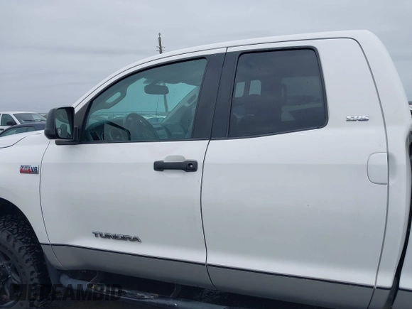 2011 Toyota Tundra 4WD Truck with VIN 5TFUW5F18BX188306, listed as a IAAI auction lot 41898176 with 221,744 mi miles. Bid and sale history available at carsss.com. Image 14.