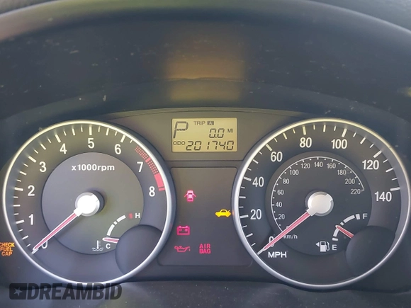 2007 Hyundai Accent SE with VIN KMHCN36CX7U031496, listed as a IAAI auction lot 41811183 with 201,740 mi miles. Bid and sale history available at carsss.com. Image 7.