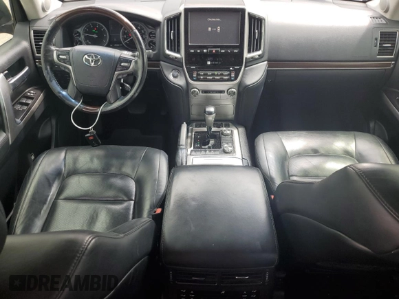 2016 Toyota Land Cruiser z VIN JTMCY7AJ7G4038656, wystawiony jako Copart lot #58521335 z przebiegiem 195 631 mil mil oraz Czysty tytuł • Clean title. Historia ofert i sprzedaży dostępna na DreamBid. Obrazek 8.
