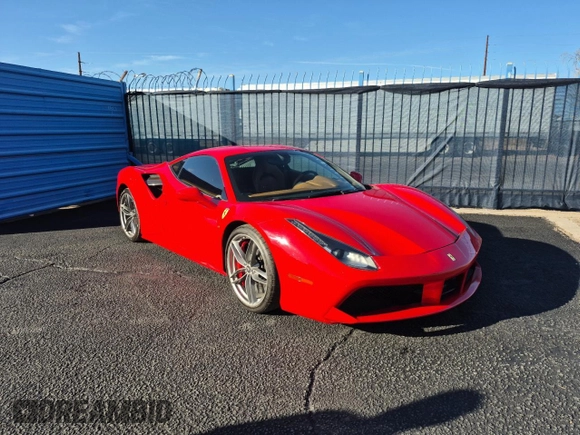 2016 Ferrari 488 z VIN ZFF79ALA5G0214993, wystawiony jako Copart lot #58869925 z przebiegiem 25 520 mil mil oraz Tytuł czysty. Historia ofert i sprzedaży dostępna na DreamBid. Obrazek 1.