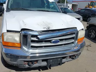 2001 Ford Super Duty F-250 XL with VIN 1FTNX20S11EA60775, listed as a IAAI auction lot 41631692 with 151,485 mi miles. Bid and sale history available at carsss.com. Image 6.