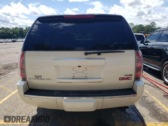 2011 GMC Yukon XL Denali with VIN 1GKS1MEF0BR314275, listed as a Copart auction lot 63796214 with 176,438 mi miles and Salvage Title. Bid and sale history available at carsss.com. Image 6.