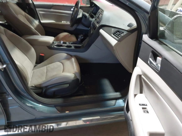2015 Hyundai Sonata Sport with VIN 5NPE34AF9FH187614, listed as a IAAI auction lot 41510937 with 158,911 mi miles and . Bid and sale history available at DreamBid. Image 5.