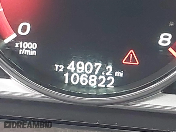 2015 Volvo S60 T5 Premier z VIN YV1612TK3F1359338, wystawiony jako IAAI lot #41645209 z przebiegiem 106 822 mil mil oraz . Historia ofert i sprzedaży dostępna na DreamBid. Obrazek 15.