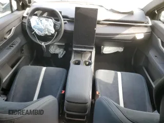 2023 Fisker Ocean One z VIN VCF1ZBU23PG004403, wystawiony jako Copart lot #69169144 z przebiegiem Nie podano mil oraz Szkody całkowita. Historia ofert i sprzedaży dostępna na DreamBid. Obrazek 8.
