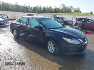2017 Nissan Altima 2.5 SV with VIN 1N4AL3AP7HC142659, listed as a IAAI auction lot 41922160 with 133,404 mi miles. Bid and sale history available at carsss.com. Image 1.