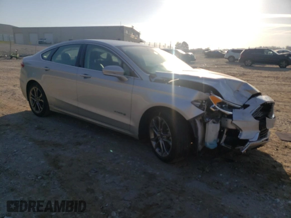 2019 Ford Fusion Titanium with VIN 3FA6P0RU6KR220943, listed as a Copart auction lot 49444833 with 42,622 mi miles and . Bid and sale history available at DreamBid. Image 4.