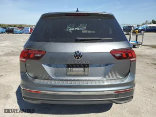 2022 Volkswagen Tiguan SE with VIN 3VV3B7AX8NM095733, listed as a Copart auction lot 50106095 with 18,368 mi miles and Salvage Title. Bid and sale history available at carsss.com. Image 6.