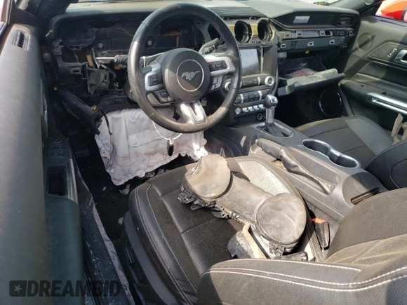 2022 Ford Mustang EcoBoost z VIN 1FATP8UH7N5115931, wystawiony jako Copart lot #60545995 z przebiegiem Nie podano mil oraz Szkoda całkowita • Salvage title. Historia ofert i sprzedaży dostępna na DreamBid. Obrazek 8.