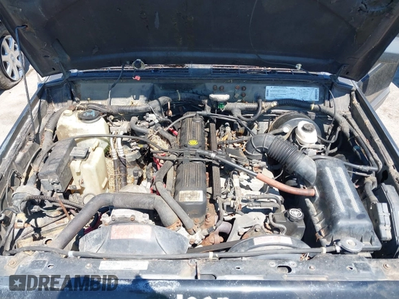 1995 Jeep Cherokee Country z VIN 1J4FJ78S9SL666002, wystawiony jako IAAI lot #42313644 z przebiegiem 226 914 mil mil oraz . Historia ofert i sprzedaży dostępna na DreamBid. Obrazek 10.