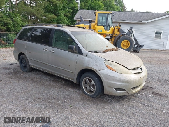 2006 Toyota Sienna CE z VIN 5TDZA23C26S505047, wystawiony jako IAAI lot #42464598 z przebiegiem 218 406 mil mil oraz . Historia ofert i sprzedaży dostępna na DreamBid. Obrazek 1.