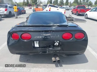 2002 Chevrolet Corvette with VIN 1G1YY22G525105391, listed as a IAAI auction lot 42041878 with 175,128 mi miles. Bid and sale history available at carsss.com. Image 17.