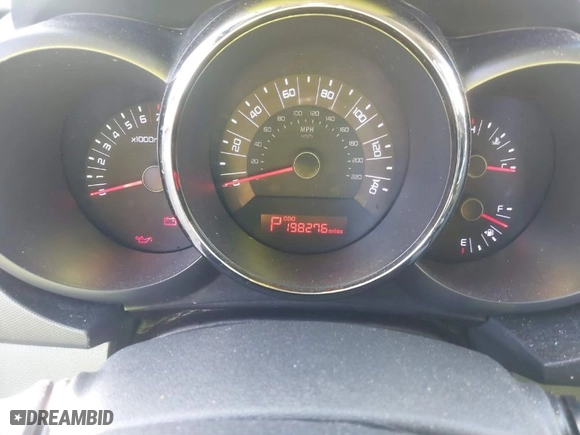 2011 Kia Soul ! with VIN KNDJT2A28B7344175, listed as a IAAI auction lot 41894867 with 198,276 mi miles. Bid and sale history available at carsss.com. Image 7.