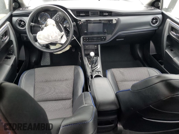 2019 Toyota Corolla L z VIN 2T1BURHE3KC137184, wystawiony jako Copart lot #59637165 z przebiegiem 84 197 mil mil oraz Szkoda całkowita • Salvage title. Historia ofert i sprzedaży dostępna na DreamBid. Obrazek 8.