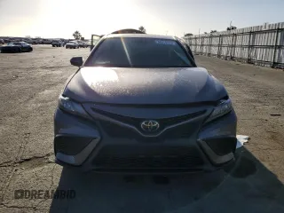 2021 Toyota Camry SE Nightshade with VIN 4T1T11AK6MU495105, listed as a Copart auction lot 58915724 with 27,714 mi miles and Salvage Title. Bid and sale history available at carsss.com. Image 5.
