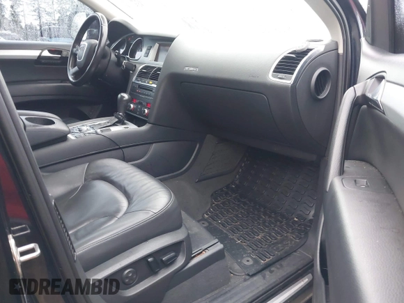 2008 Audi Q7 Premium Plus z VIN WA1EY74L38D058534, wystawiony jako IAAI lot #41868251 z przebiegiem 171 393 mil mil oraz . Historia ofert i sprzedaży dostępna na DreamBid. Obrazek 5.