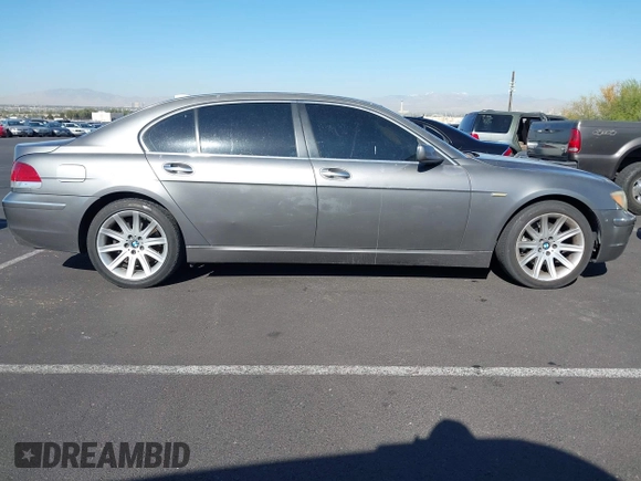 2006 BMW 7 Series 750Li with VIN WBAHN83596DT30289, listed as a IAAI auction lot 41964071 with 174,598 mi miles. Bid and sale history available at carsss.com. Image 12.
