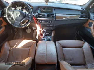 2011 BMW X6 50i with VIN 5UXFG8C55BLZ95130, listed as a Copart auction lot 80016764 with 105,710 mi miles and Salvage Title. Bid and sale history available at carsss.com. Image 8.