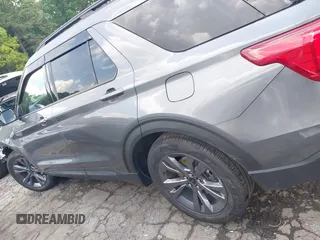 2022 Ford Explorer XLT z VIN 1FMSK7DH8NGB12227, wystawiony jako IAAI lot #42171362 z przebiegiem 7 543 mil mil oraz . Historia ofert i sprzedaży dostępna na DreamBid. Obrazek 15.