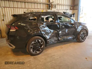 2025 Kia Sportage SX-Prestige z VIN 5XYK53DF1SG257403, wystawiony jako Copart lot #45672505 z przebiegiem 1 273 mil mil oraz Szkoda całkowita • Salvage title. Historia ofert i sprzedaży dostępna na DreamBid. Obrazek 3.