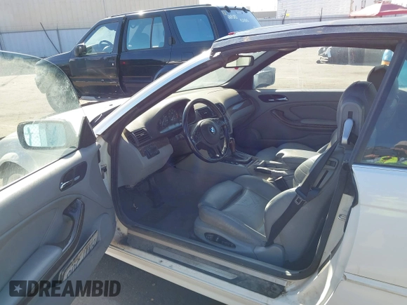 2003 BMW 3 Series 325Ci with VIN WBABS33433PG90017, listed as a IAAI auction lot 41360270 with Not provided miles and . Bid and sale history available at DreamBid. Image 5.