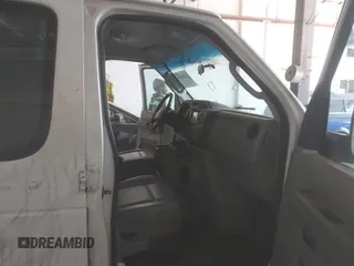 2011 Ford Econoline Cargo Commercial with VIN 1FTNE2EW9BDB11058, listed as a IAAI auction lot 42202069 with 282,179 mi miles. Bid and sale history available at carsss.com. Image 5.