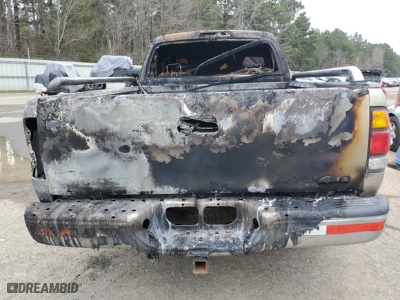 2002 Toyota Tundra SR5 with VIN 5TBBT44172S317356, listed as a Copart auction lot 47207575 with 245,172 mi miles and Salvage Title. Bid and sale history available at carsss.com. Image 6.
