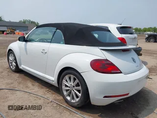 2019 Volkswagen Beetle S с VIN 3VW5DAAT1KM500920, выставлен на аукционе IAAI как лот 42401666 с пробегом Не указан миль и . История ставок и продаж доступна на DreamBid. Изображение 3.