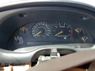 1994 Ford Mustang with VIN 1FALP45T8RF180928, listed as a Copart auction lot 63696005 with 32,239 mi miles and Non repairable. Bid and sale history available at DreamBid. Image 9.