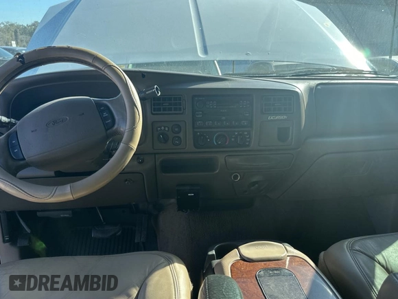 2001 Ford Excursion Limited z VIN 1FMSU43F41EA61436, wystawiony jako Copart lot #43797905 z przebiegiem 381 029 mil mil oraz Szkoda całkowita • Salvage title. Historia ofert i sprzedaży dostępna na DreamBid. Obrazek 9.
