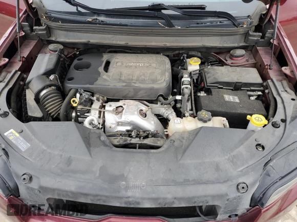 2019 Jeep Cherokee Latitude Plus z VIN 1C4PJLLN3KD172295, wystawiony jako Copart lot #55422315 z przebiegiem 107 676 mil mil oraz Szkoda całkowita • Salvage title. Historia ofert i sprzedaży dostępna na DreamBid. Obrazek 12.