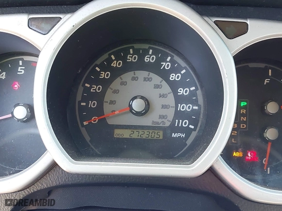 2004 Toyota 4Runner SR5 with VIN JTEZU14R540023561, listed as a IAAI auction lot 41862986 with 272,305 mi miles. Bid and sale history available at carsss.com. Image 7.